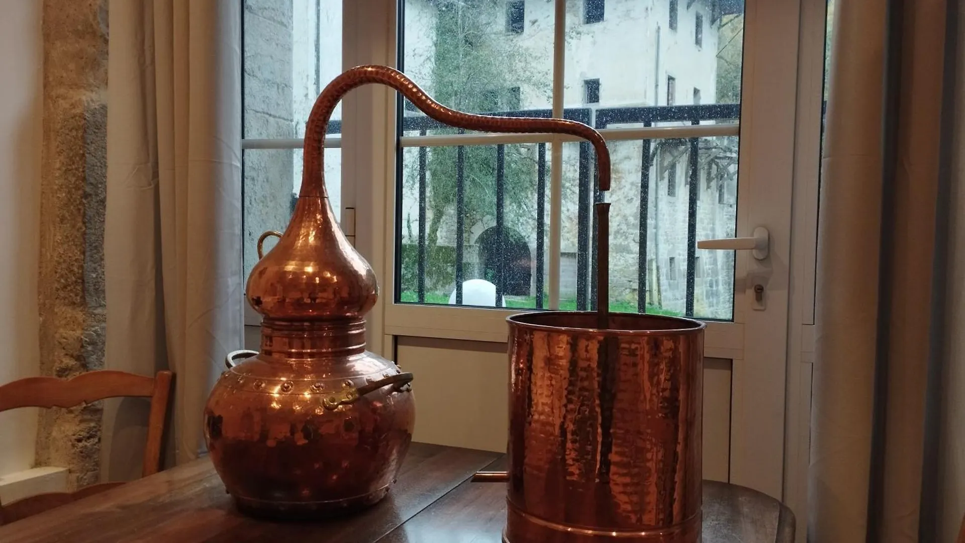 Les Chambres De Liane Cerdon  Отель типа 